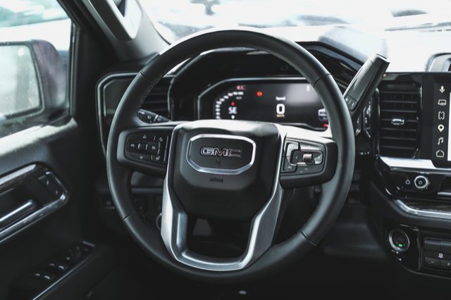 2025 GMC Sierra 1500 Elevation-25