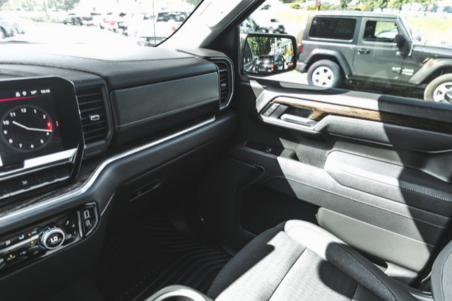 2025 GMC Sierra 1500 Elevation-41