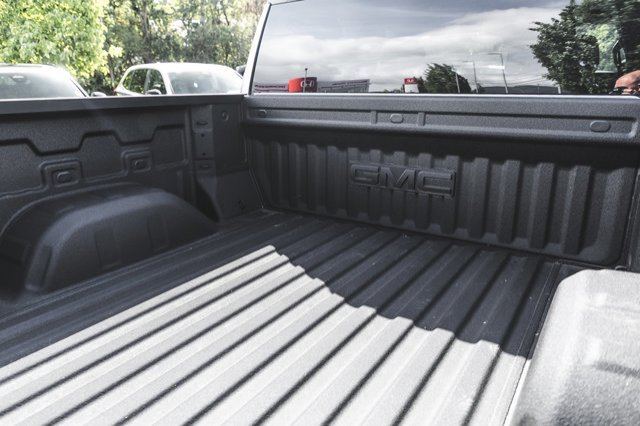 2025 GMC Sierra 1500 Elevation-13