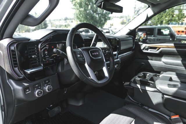 2025 GMC Sierra 1500 Elevation-19