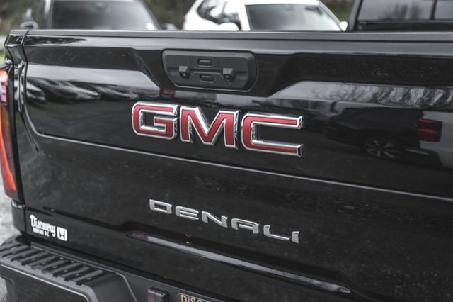 2025 GMC Sierra 3500HD Denali-14