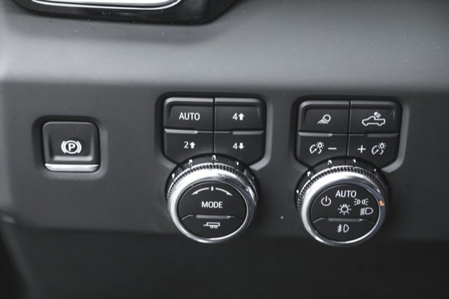 2025 GMC Sierra 3500HD Denali-34