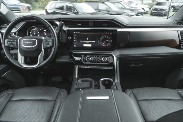 2025 GMC Sierra 3500HD Denali-27