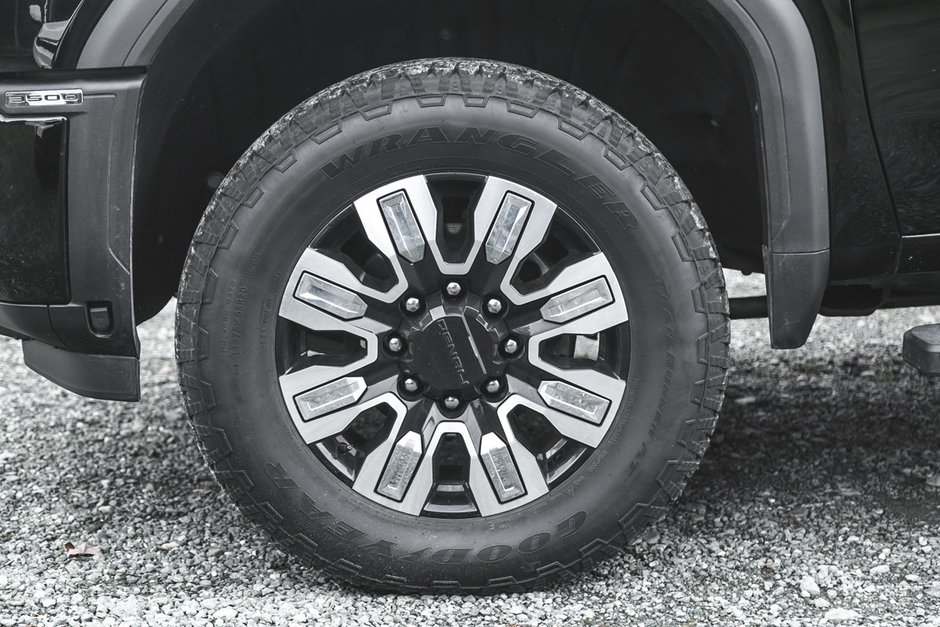 2025 GMC Sierra 3500HD Denali-5