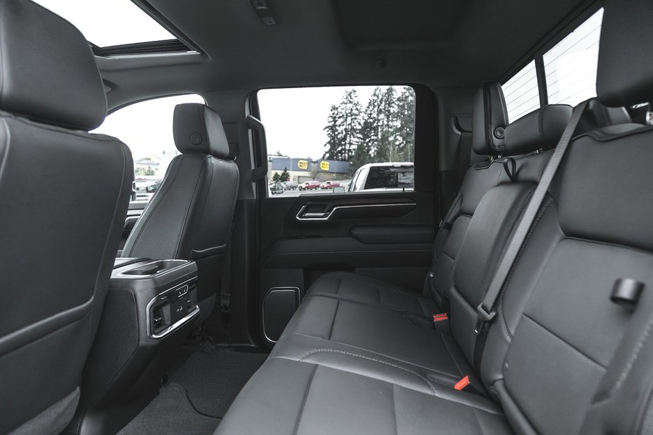 2025 GMC Sierra 3500HD Denali-25