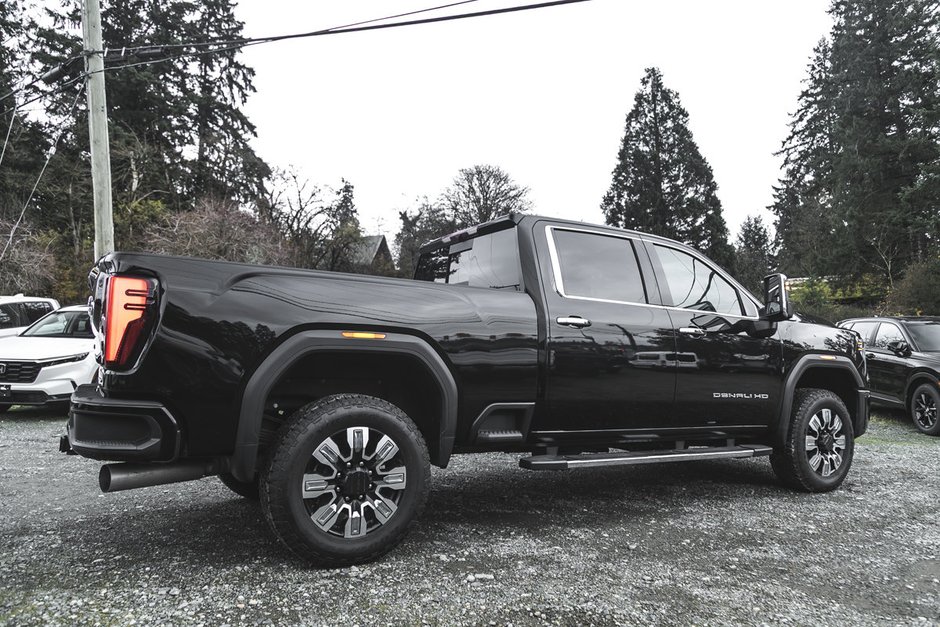 2025 GMC Sierra 3500HD Denali-9