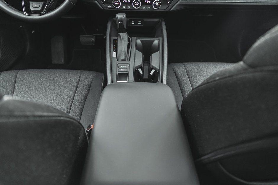 2025 Honda Accord Sedan SE-24
