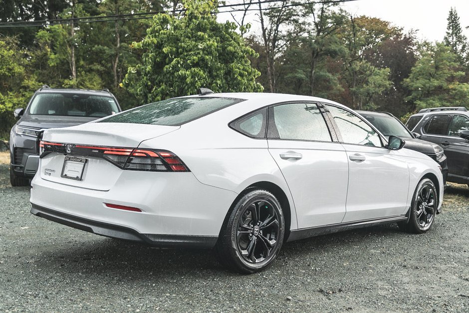 2025 Honda Accord Sedan SE-8