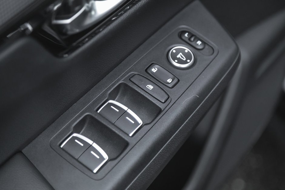 2025 Honda CR-V Hybrid Touring-14