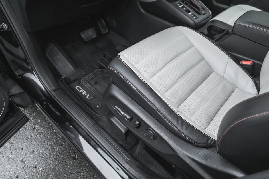 2025 Honda CR-V Hybrid Touring-17