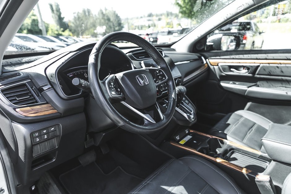 2020 Honda CR-V Touring-17
