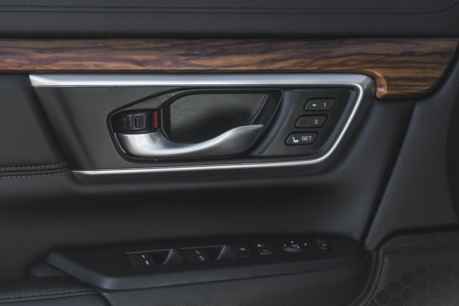 2022 Honda CR-V Touring-15