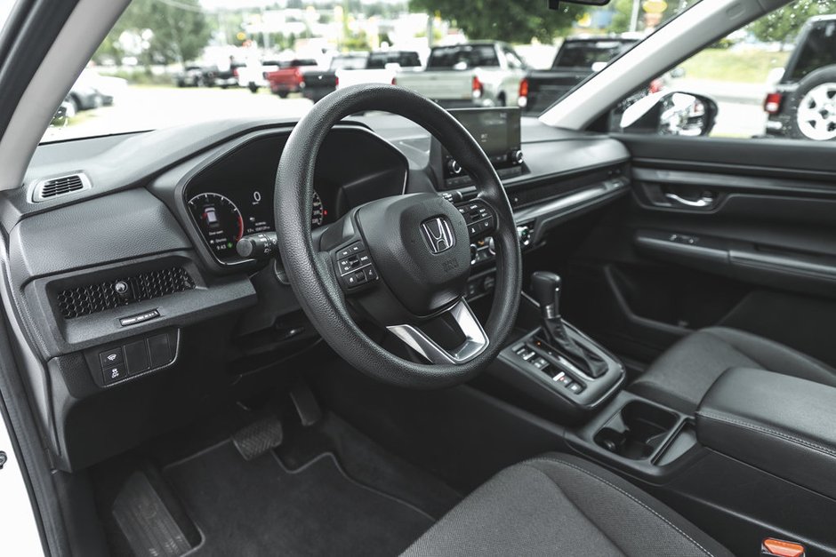 2025 Honda CR-V LX-15