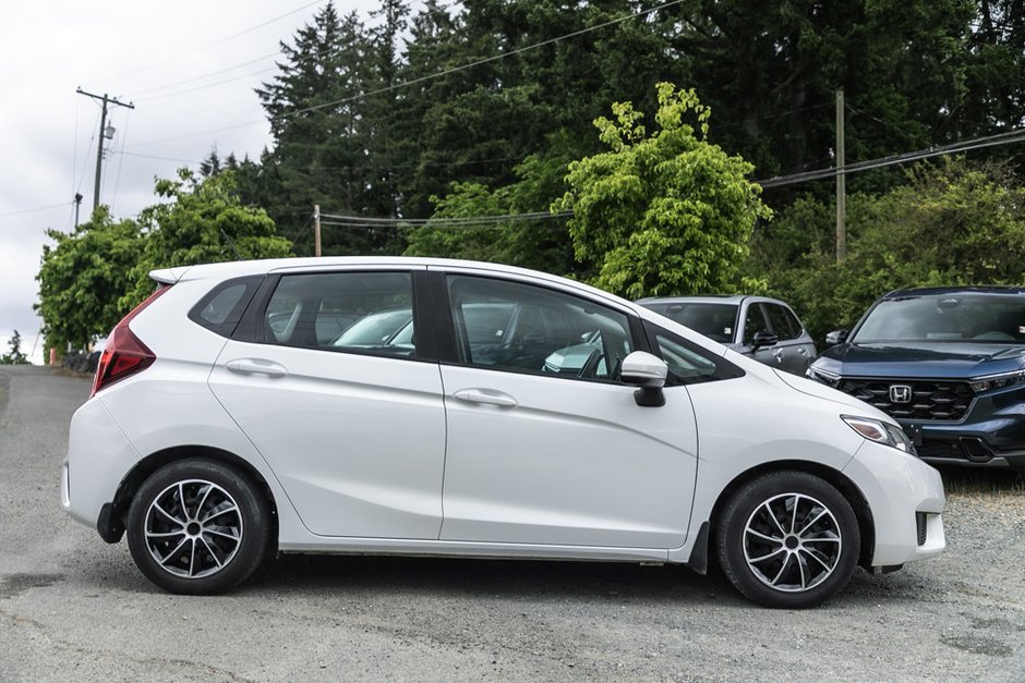 2016 Honda Fit LX-9