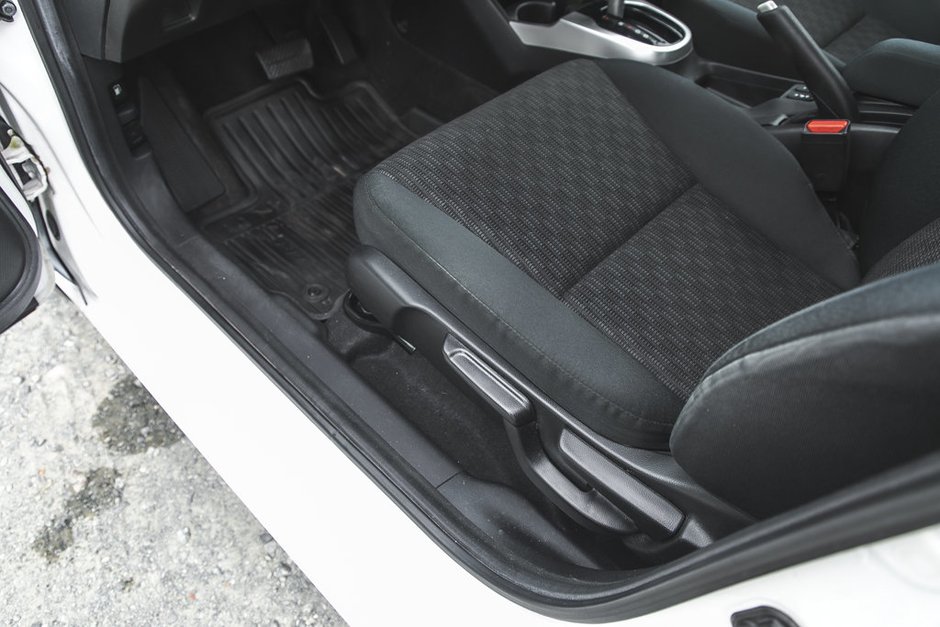 2016 Honda Fit LX-15