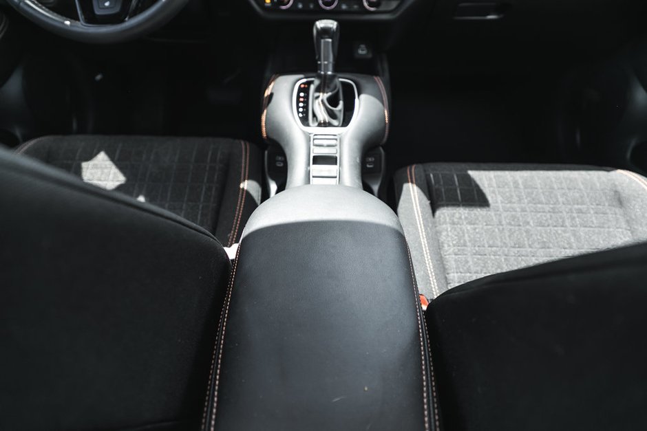 2024 Honda HR-V Sport-B-25