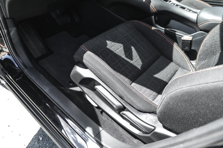 2024 Honda HR-V Sport-B-16