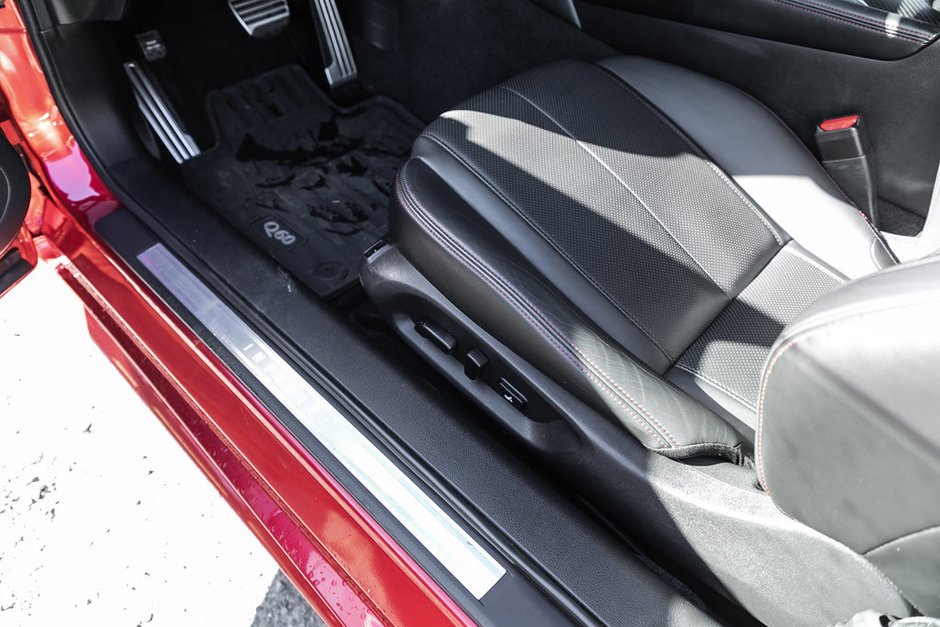 2021 Infiniti Q60-20