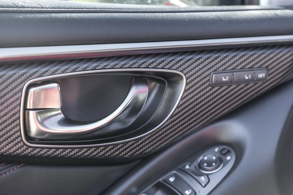 2021 Infiniti Q60-17