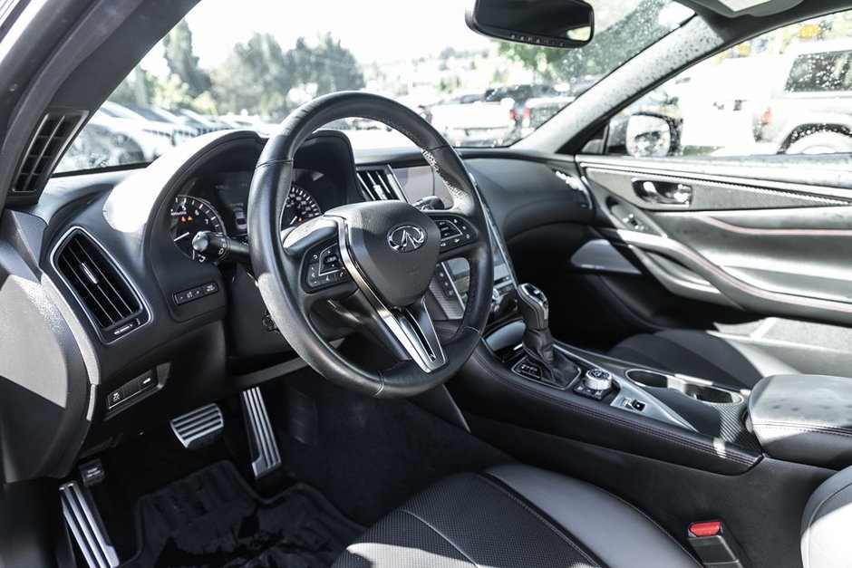 2021 Infiniti Q60-19