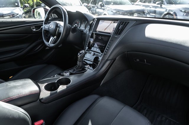 2021 Infiniti Q60-24