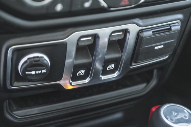 2019 Jeep Wrangler Sport S-28