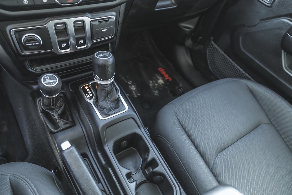 2019 Jeep Wrangler Sport S-30
