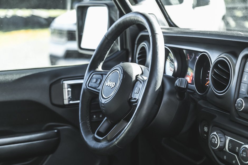 2019 Jeep Wrangler Sport S-17