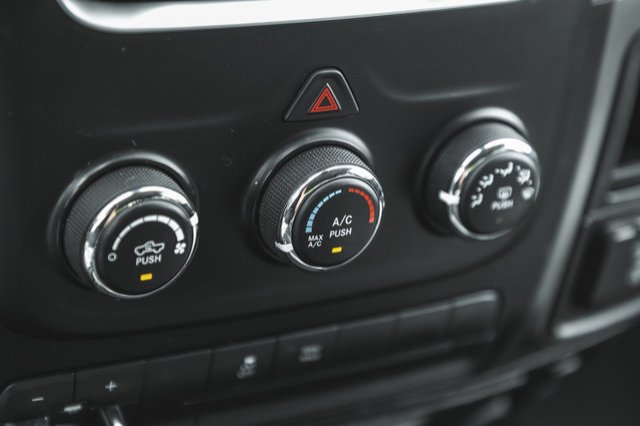 2022 Ram 1500 Classic SLT-34