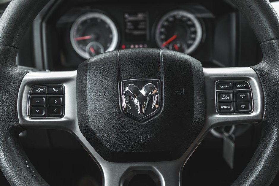 2022 Ram 1500 Classic SLT-30