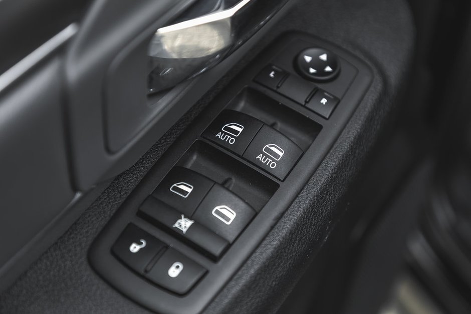 2022 Ram 1500 Classic SLT-17