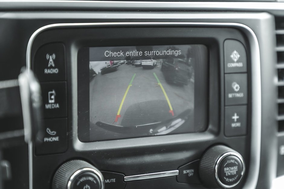 2022 Ram 1500 Classic SLT-32