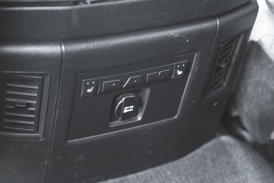 2014 Ram 1500 Laramie-27