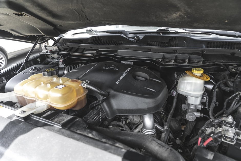 2014 Ram 1500 Laramie-15