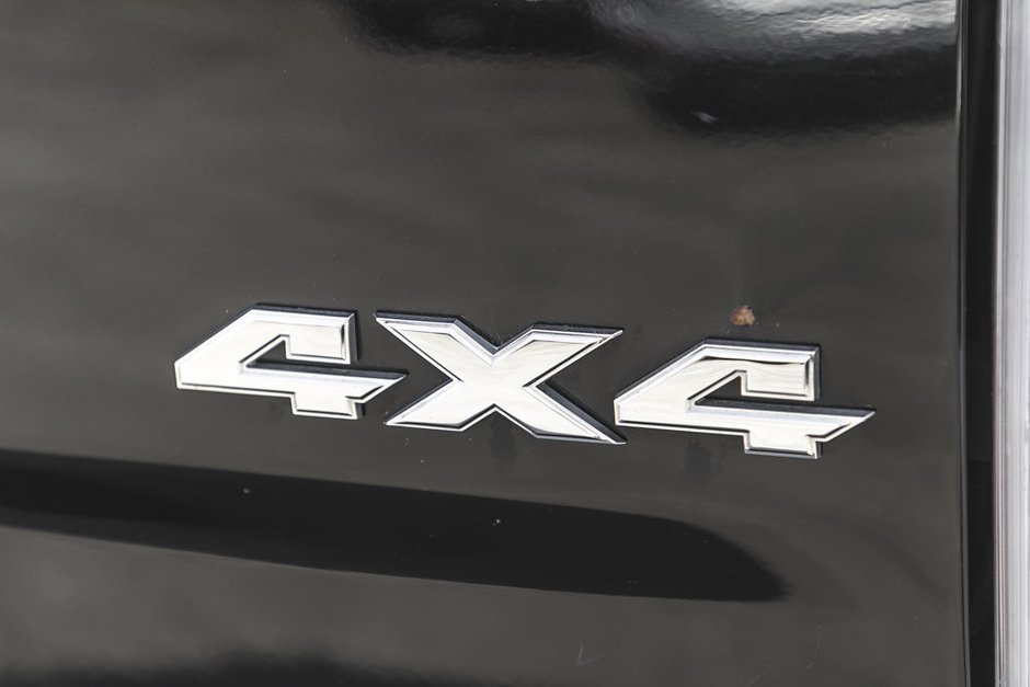 2014 Ram 1500 Laramie-12