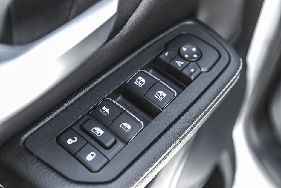 2025 Ram 1500 Sport-16