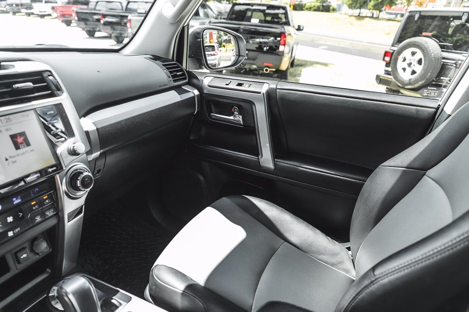 2023 Toyota 4Runner-39