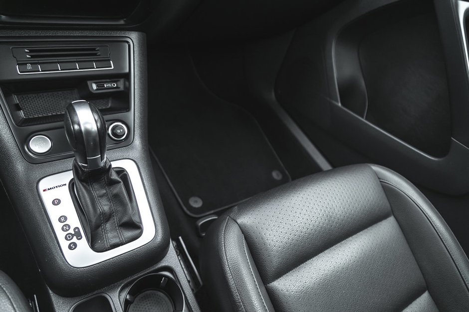 2017 Volkswagen Tiguan Wolfsburg Edition-36