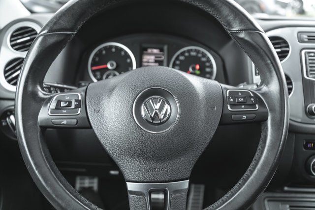2017 Volkswagen Tiguan Wolfsburg Edition-30