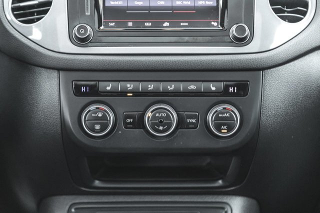 2017 Volkswagen Tiguan Wolfsburg Edition-25