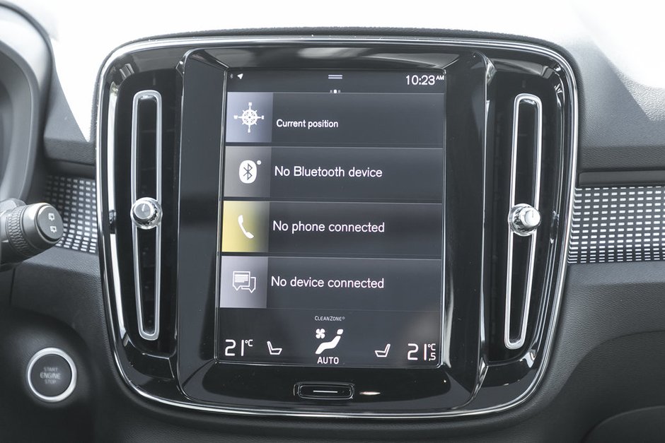 2021 Volvo XC40 R-Design-24