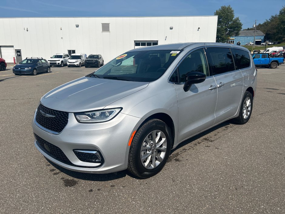 2024  Pacifica TOURING L in Saint John, New Brunswick