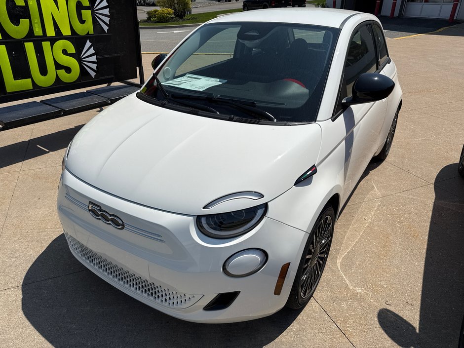 Fiat 500e (RED) Edition 2025 à Saint John, Nouveau-Brunswick