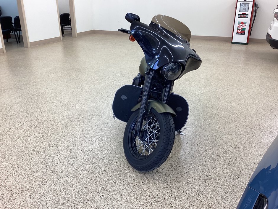 HARLEY DAVIDSON FLSS S 2016 à Saint John, Nouveau-Brunswick