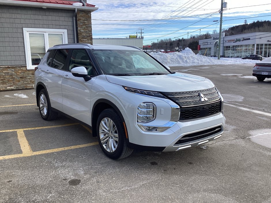 Mitsubishi OUTLANDER SE 2024 à Saint John, Nouveau-Brunswick
