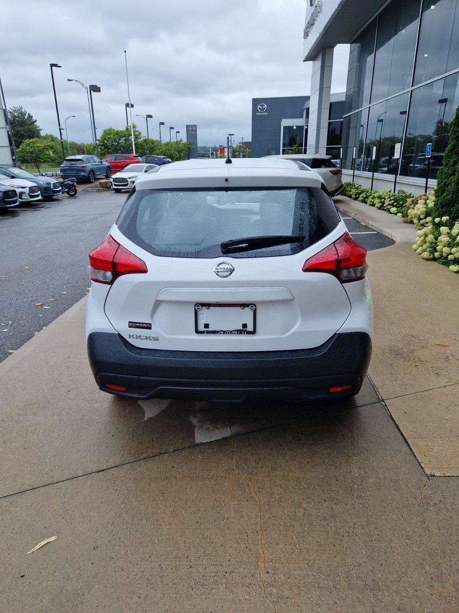 2019 Nissan KICKS S