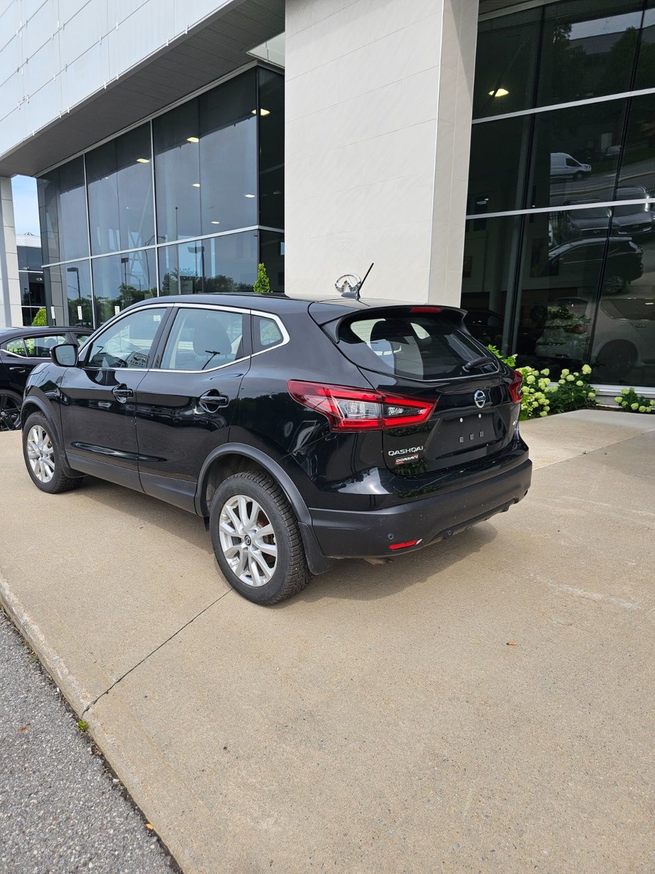 2020 Nissan Qashqai S