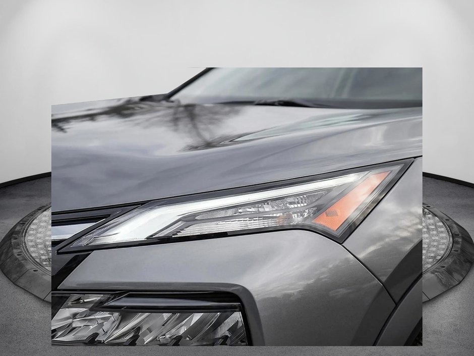 2025 Nissan Rogue SV Moonroof-9