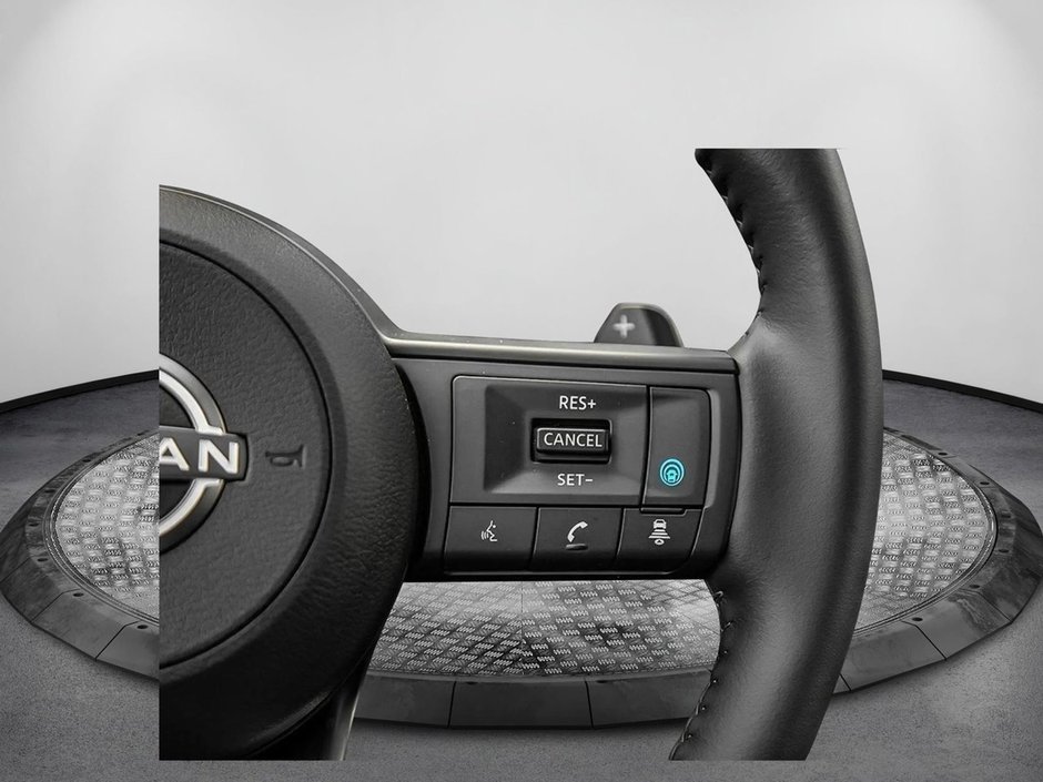 2025 Nissan Rogue SV Moonroof-13