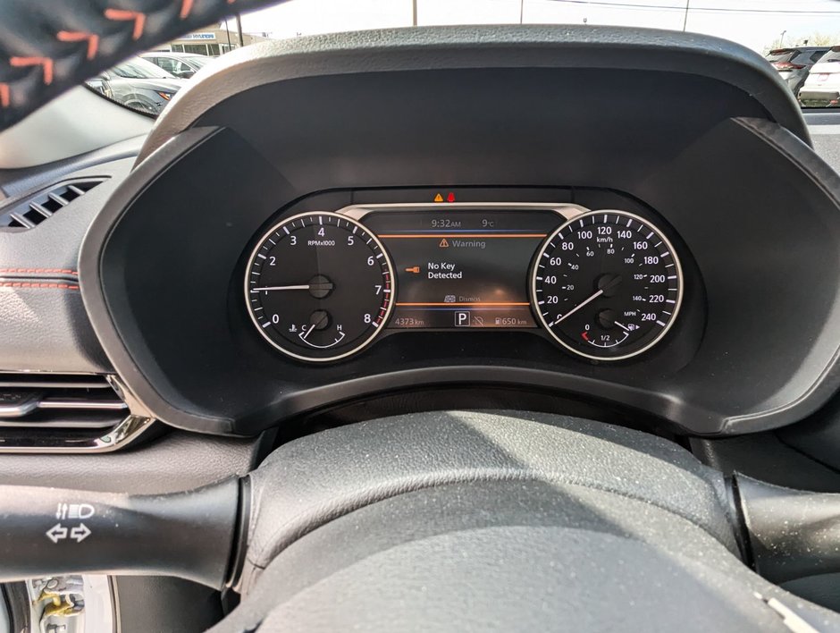 2025 Nissan Sentra SR MT-11